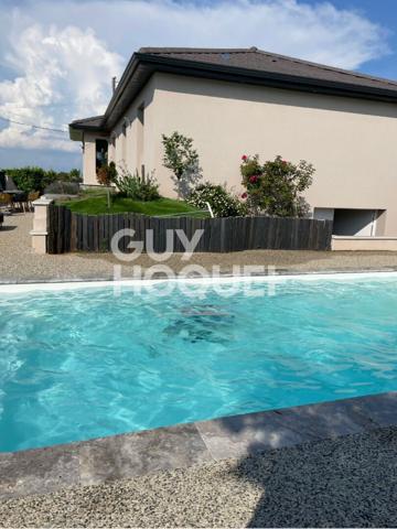 Maison moderne à vendre à Saint Bonnet de Mure - 4 pièces, piscine et confort absolu !