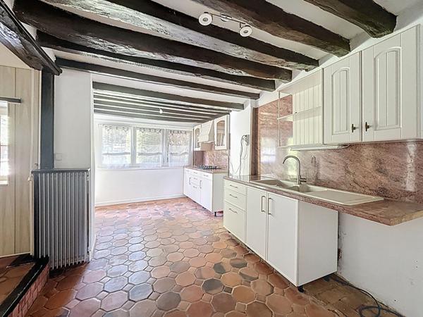 Saint Cyr sur Morin - Maison 3/4 chambres - garage et jardin de 449 m2