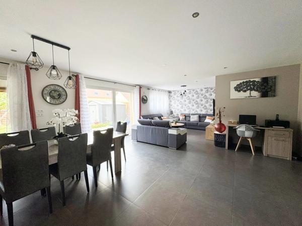 Maison de plain-pied – 130 m² Allonnes