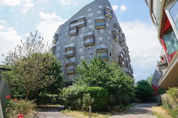Appartement Paris 17 e - PARC MARTIN LUTHER KING / BATIGNOLLES