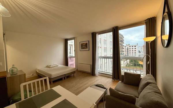 Appartement à louer    2 pièces •  Clamart