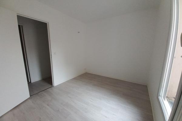 LA TOUR DU PIN - Appartement Type 5