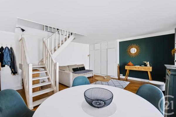 Appartement Duplex à vendre  3 pièces - 52,52 m 2   PARIS  - 75010