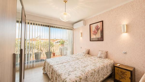 Appartement 4 pièces de 94 m² – Centre-ville de Saint-Raphaël