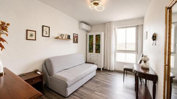 Appartement 4 pièces de 94 m² – Centre-ville de Saint-Raphaël