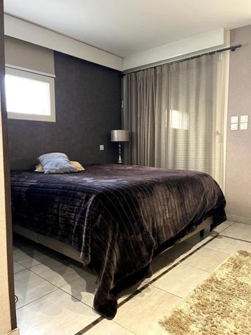 Maison semi-mitoyenne avec jardin et garage