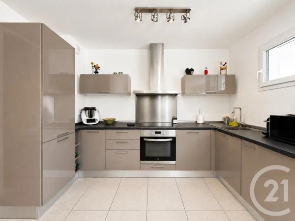 Appartement T3 à vendre  3 pièces - 69,29 m 2   CALVI  - 202