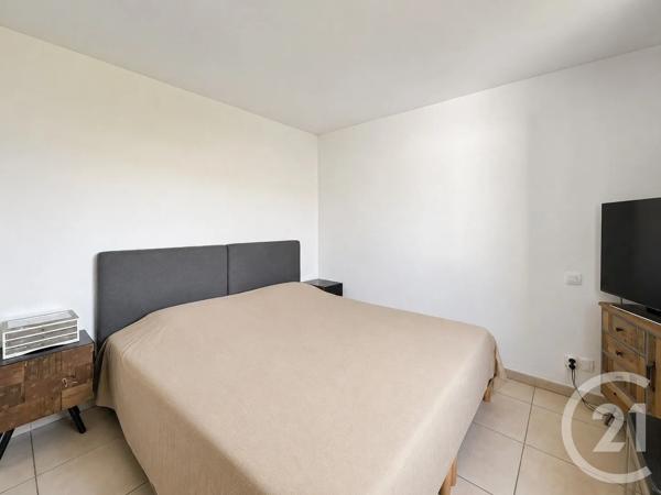 Appartement T3 à vendre  3 pièces - 69,29 m 2   CALVI  - 202