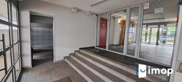 Appartement 3 pièces avec extérieur et parking