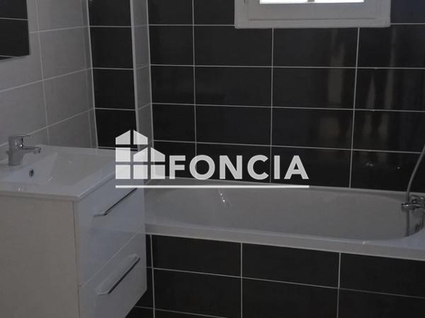 Location Studio 30.45 m² - 44 RUE DES CHASSEURS Montpellier 34070