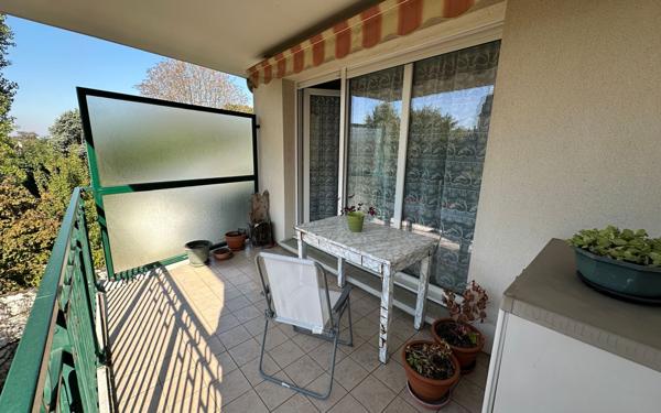 Appartement à vendre    3 pièces •  Le Raincy