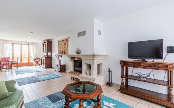 Maison à vendre    6 pièces • 190 m2 Créteil