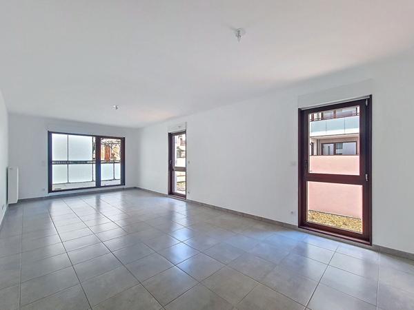 Achat appartement près de RILLIEUX LA PAPE - 4 pièce(s) - 88 m² - 370 000 €