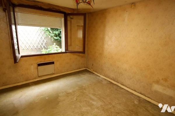 maison à rénover et garage