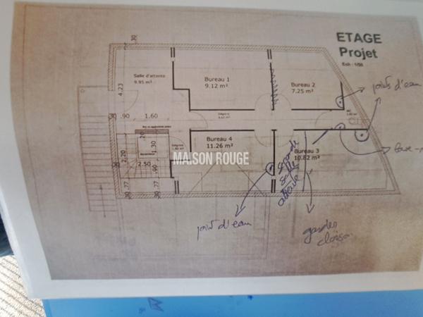 PAIMPOL Centre ! Ensemble immobilier idéal investisseurs, sur 2 niveaux, jardin, parking!