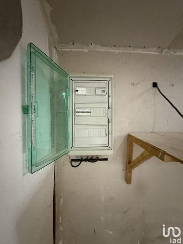 Location parking 100 m² Morisel