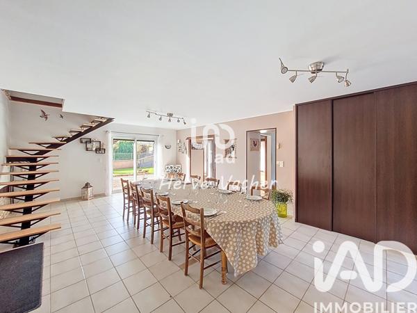 Maison à vendre 6 pièces 251 m² Coligny