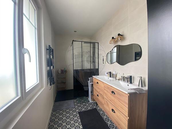 Maison 3 chambre(s) à vendre - Saint-Palais-sur-Mer, Charente-Maritime - 17