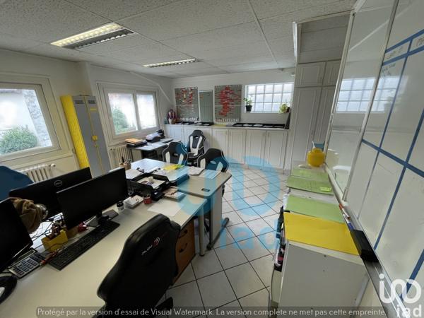 Atelier à vendre 475 m² Fontenay-Trésigny