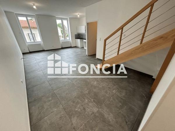 Location Maison 4 pièces 88.74 m² - 94 PETITE RUE NEUVE Dagneux 01120