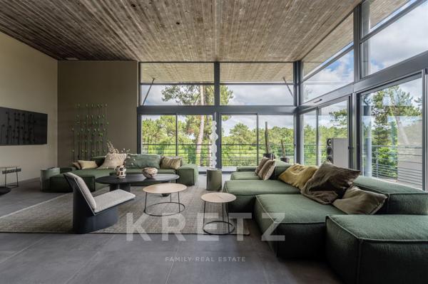 Biscarrosse Golf – Villa d’architecte de 340 m² avec rooftop sur la canopée Landaise de 180 m²