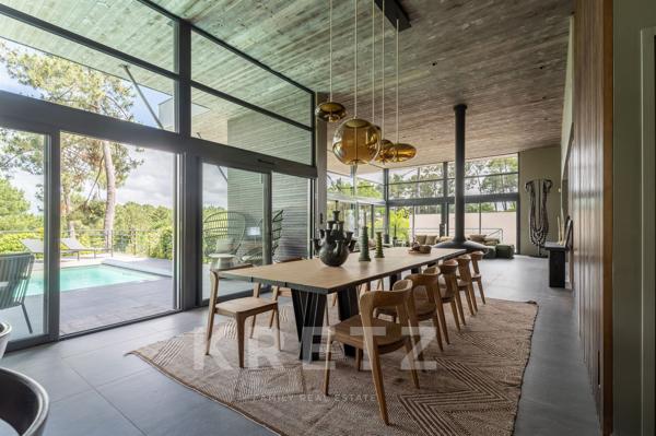 Biscarrosse Golf – Villa d’architecte de 340 m² avec rooftop sur la canopée Landaise de 180 m²