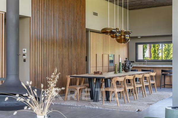 Biscarrosse Golf – Villa d’architecte de 340 m² avec rooftop sur la canopée Landaise de 180 m²