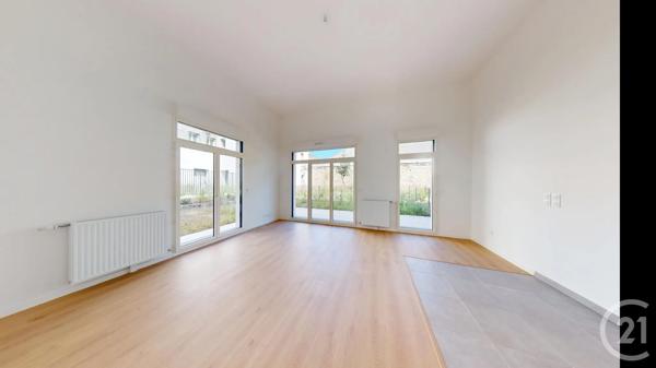 Appartement à vendre  3 pièces - 67,60 m 2   AUBERVILLIERS  - 93
