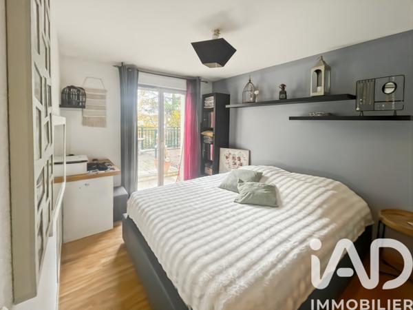 Appartement à vendre 3 pièces 63 m² Saint-Fargeau-Ponthierry