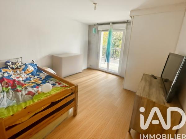 Appartement à vendre 3 pièces 63 m² Saint-Fargeau-Ponthierry