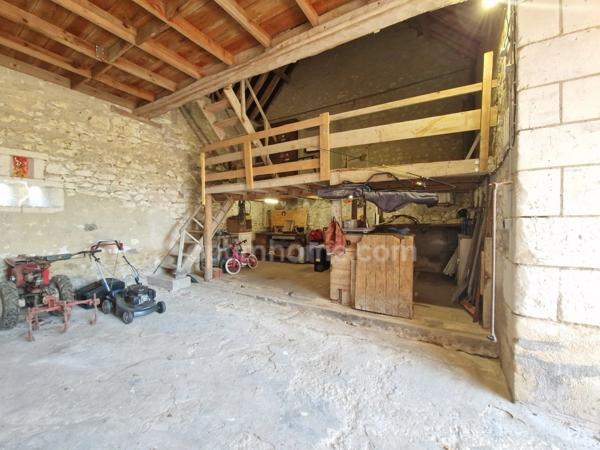 Maison à vendre 7 pièces - 5 chambres - 160 m² - parcelle de 4800 m² ( Ligueil 37)