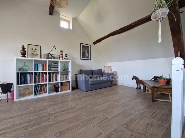 Maison à vendre 7 pièces - 5 chambres - 160 m² - parcelle de 4800 m² ( Ligueil 37)