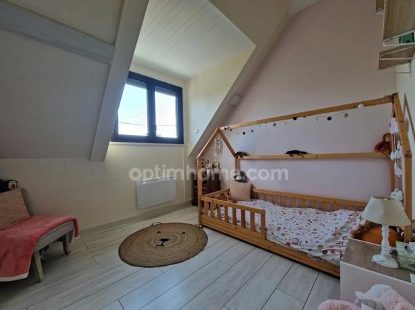 Maison à vendre 7 pièces - 5 chambres - 160 m² - parcelle de 4800 m² ( Ligueil 37)