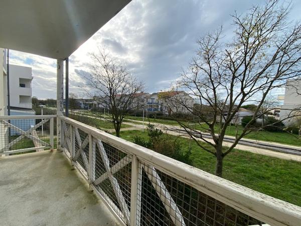 T3 AYTRE PROCHE BORD DE MER