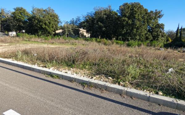 Terrain à vendre    Uzès