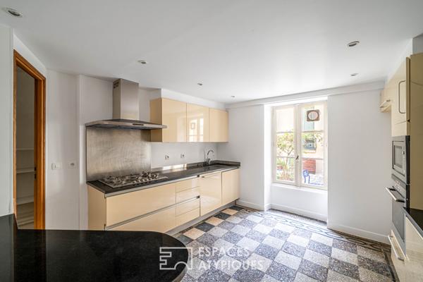 Maison-atelier avec cour intérieure, quartier Convention