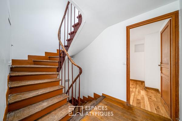 Maison-atelier avec cour intérieure, quartier Convention