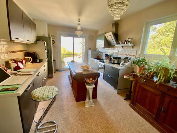 Maison à vendre 9 pièces MONTELIMAR (26)