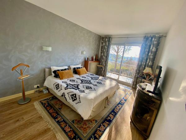 Maison à vendre 9 pièces MONTELIMAR (26)