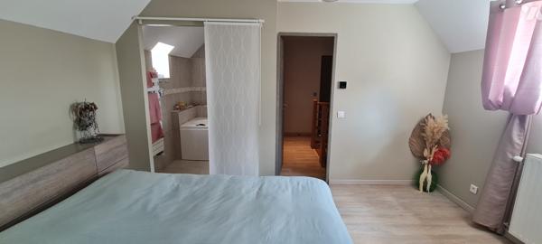 A VENDRE à MAROLLES SUR SEINE 77130,  pavillon d'environ 133m² habitable,