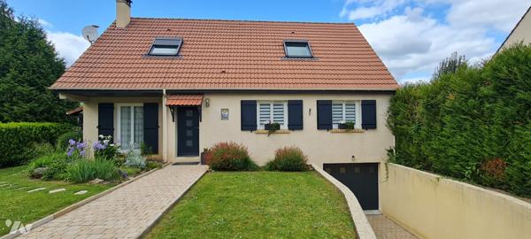 A VENDRE à MAROLLES SUR SEINE 77130,  pavillon d'environ 133m² habitable,