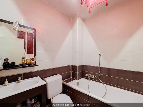 Maison
         3 pièces
        - 65 m² 149 900 € *
