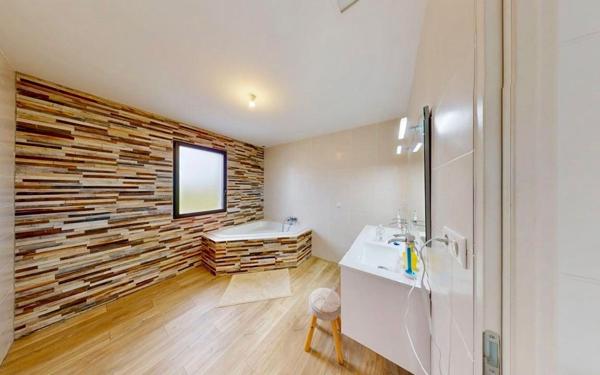 Maison à vendre    6 pièces • 182 m2 Saint-Jory