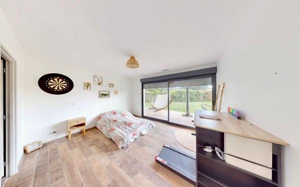 Maison à vendre    6 pièces • 182 m2 Saint-Jory