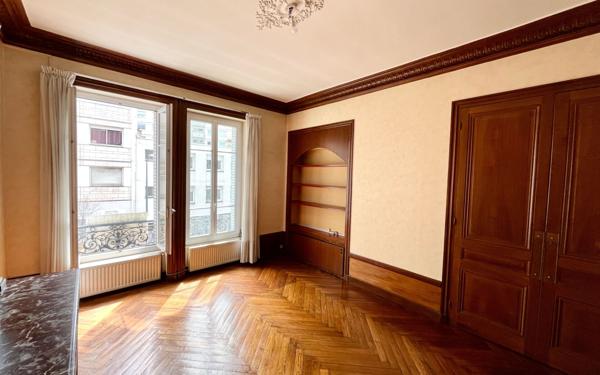 Appartement à vendre    3 pièces • 91,75 m2 Villeurbanne