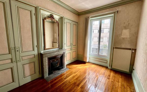 Appartement à vendre    3 pièces • 91,75 m2 Villeurbanne