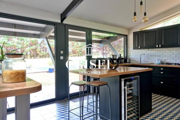 Maison Montussan 6 pièce(s) 134 m2