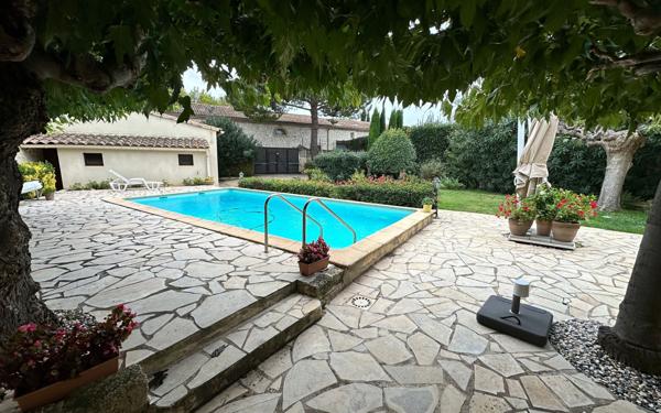 Maison à vendre    5 pièces •  Aimargues