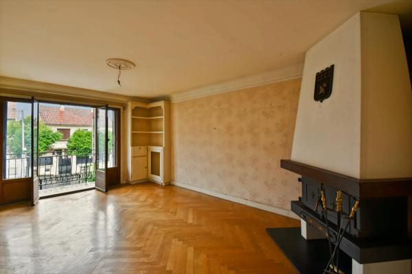 Maison individuelle avec sous sol total.