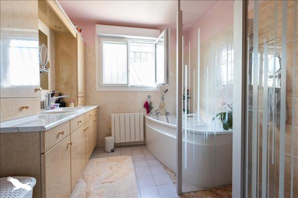 Maison à vendre |  Saujon |  6 pièces | 125 m²